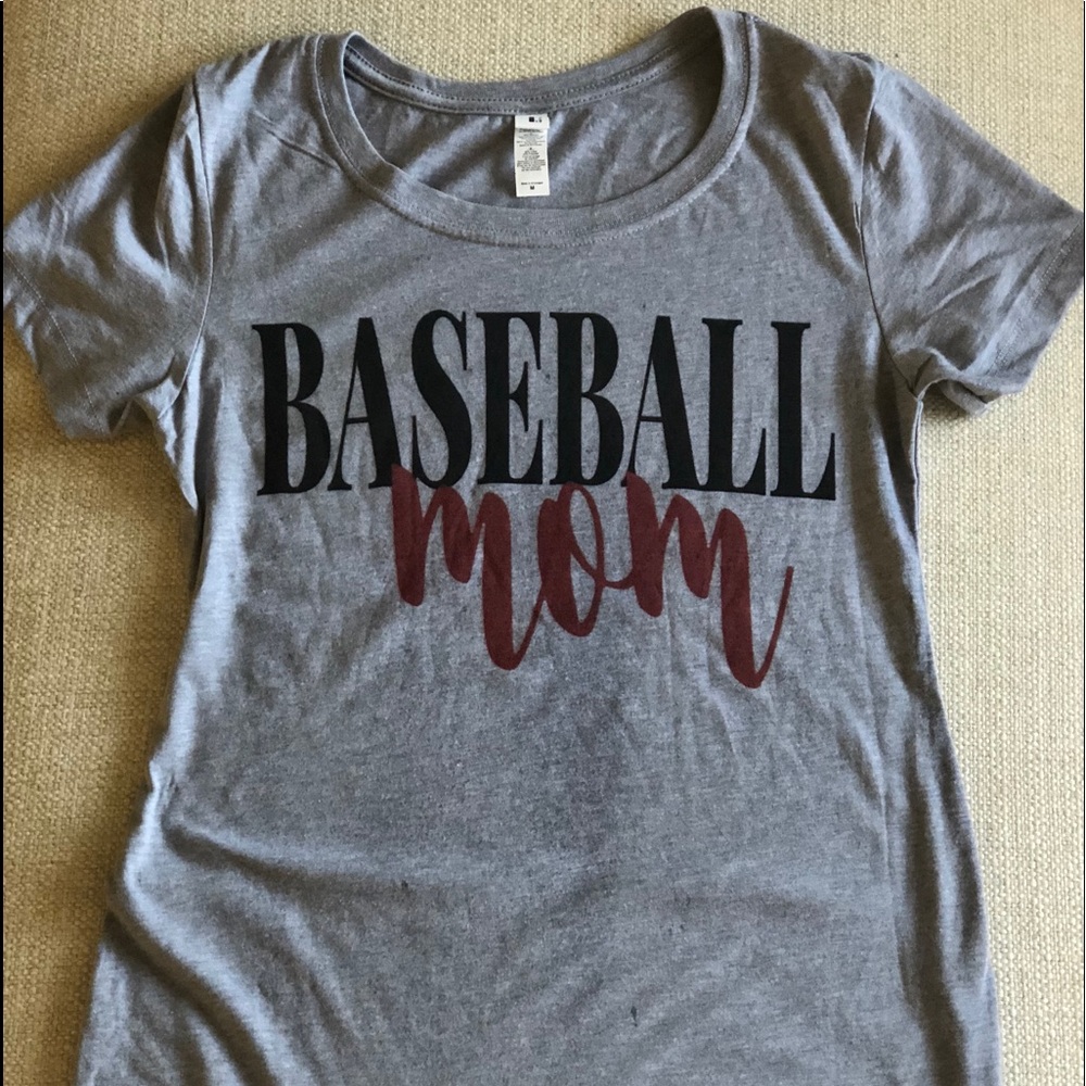 Women’s Graphic Tee